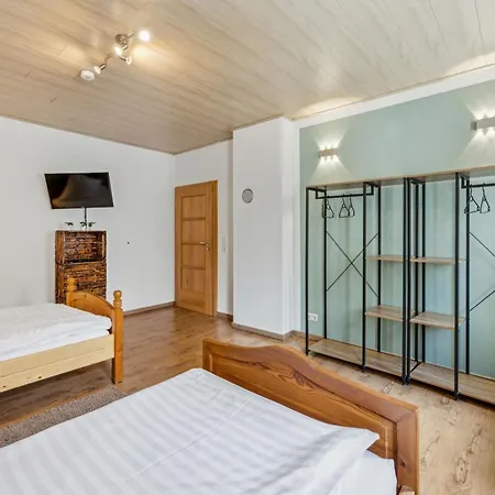 2 Bedroom 4 Beds, Tv, Kitchen & Free Parking * Eschenbach in der Oberpfalz
