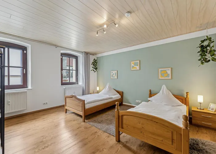 2 Bedroom 4 Beds, Tv, Kitchen & Free Parking
