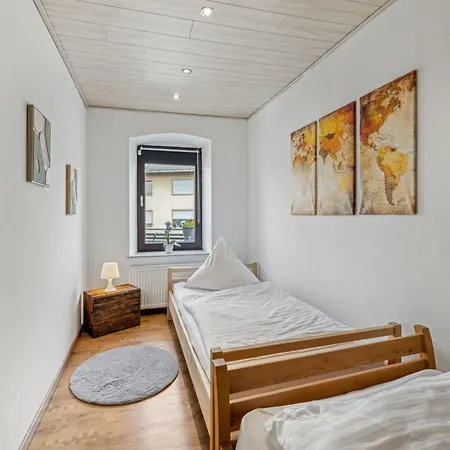 2 Bedroom 4 Beds, Tv, Kitchen & Free Parking * Eschenbach in der Oberpfalz