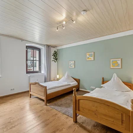2 Bedroom 4 Beds, Tv, Kitchen & Free Parking